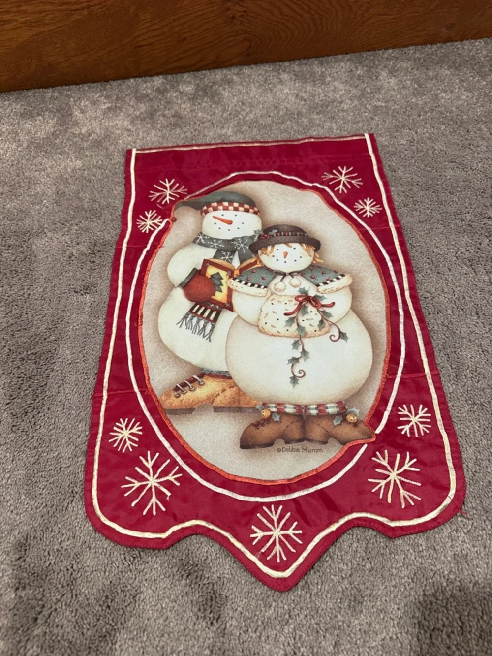 Debbie Mumm Snowman Couple Christmas Garden Flag Scalloped 12.5x20 Holiday Decor